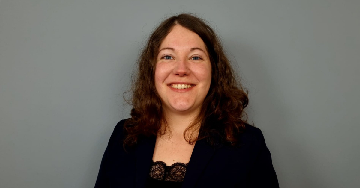 DK - Webinar - Host Image - Mia